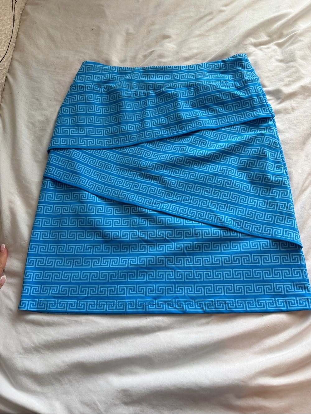 J. McLaughlin Catalina Cloth Tiered Straight Skirt Blue Geometric Small NWT $155 - Picture 3 of 6